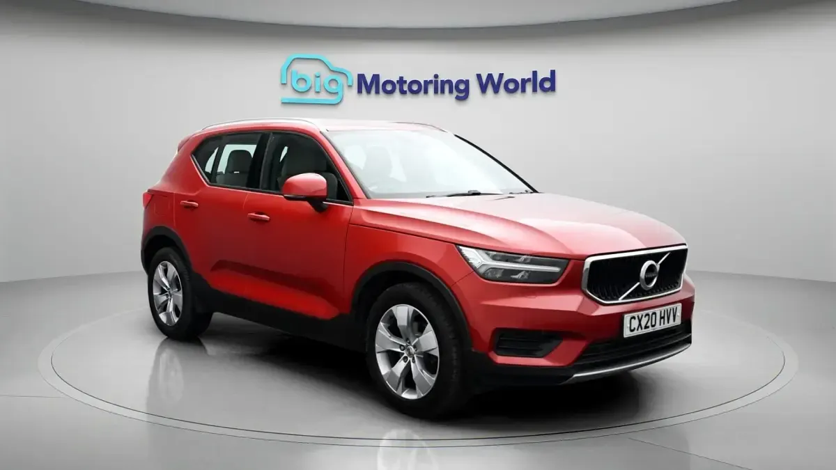 Used Volvo XC40 Momentum 163 HP (119 kW) 2020 SUV