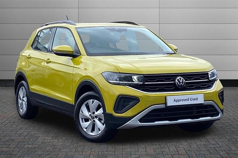 Used VW T-Cross Life 115 HP (84 kW) 2025 Yellow SUV