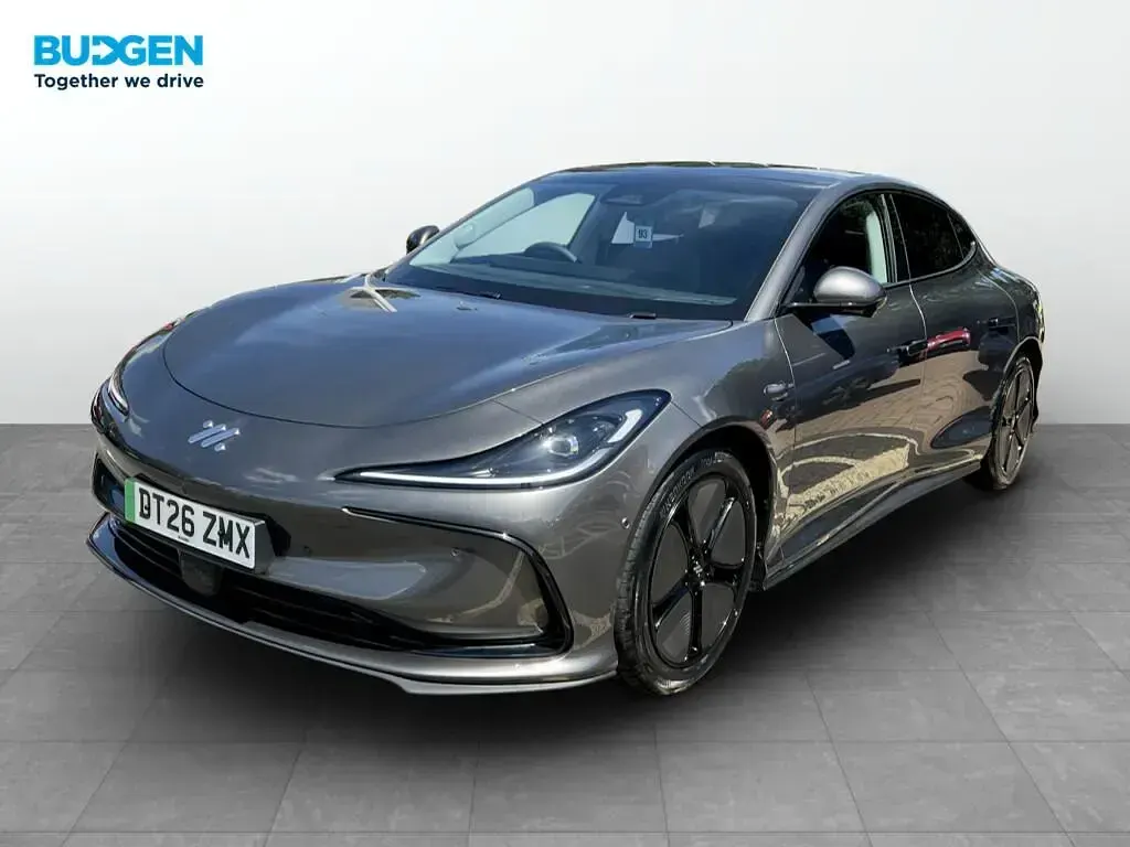 New MG IM5 300 kW (408 HP) 2026 Black Hatchback