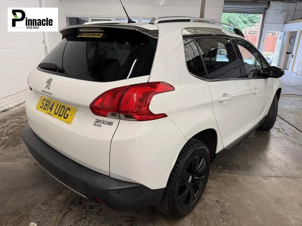 Used Peugeot 2008 Allure 115 HP (84 kW) 2014 White SUV