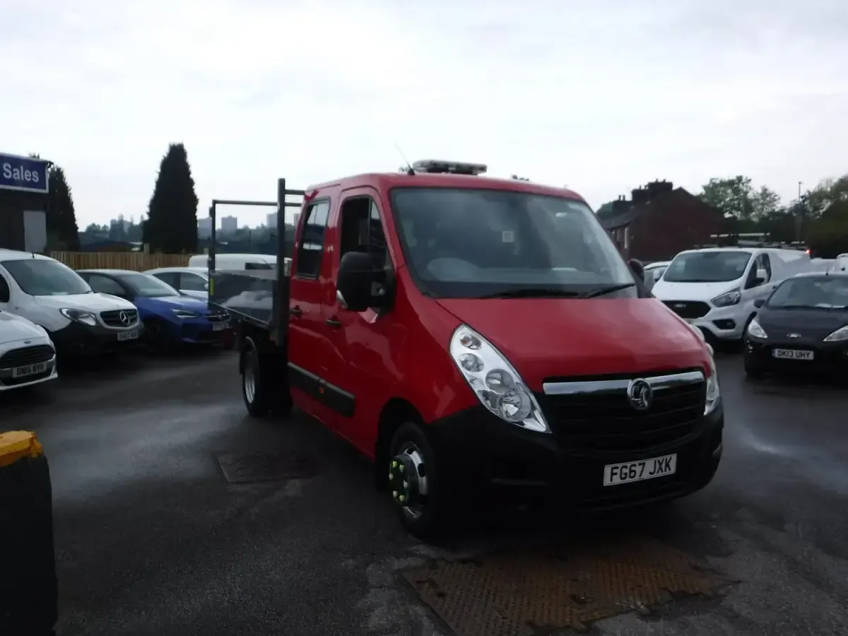 Used Vauxhall Movano 2017 Red MPV