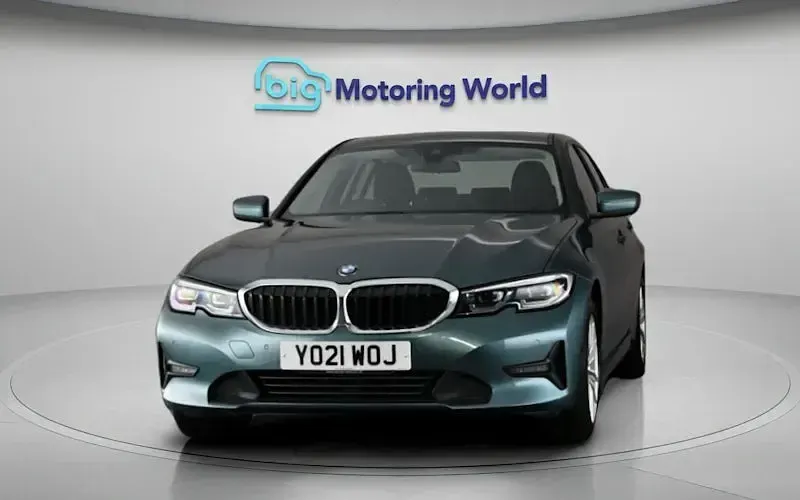 Used BMW 318 150 HP (110 kW) 2021 Blue Sedan