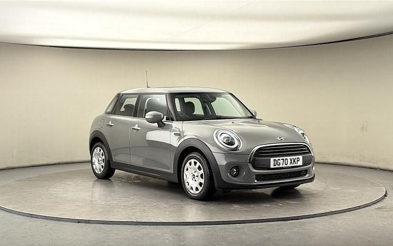 Used Mini ONE Classic 102 HP (75 kW) 2020 Moonwalkgrey metallic Hatchback