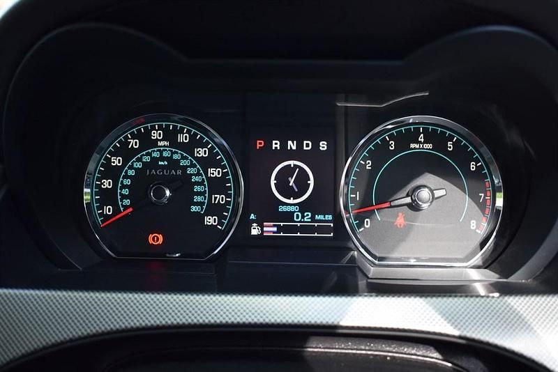 Używany Jaguar XKR 510 KM (375 kW) 2011 Czarny Coupe