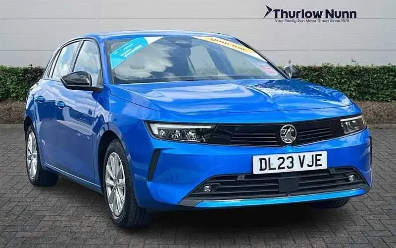 Used Vauxhall Astra Design Edition 110 HP (80 kW) 2023 Hatchback