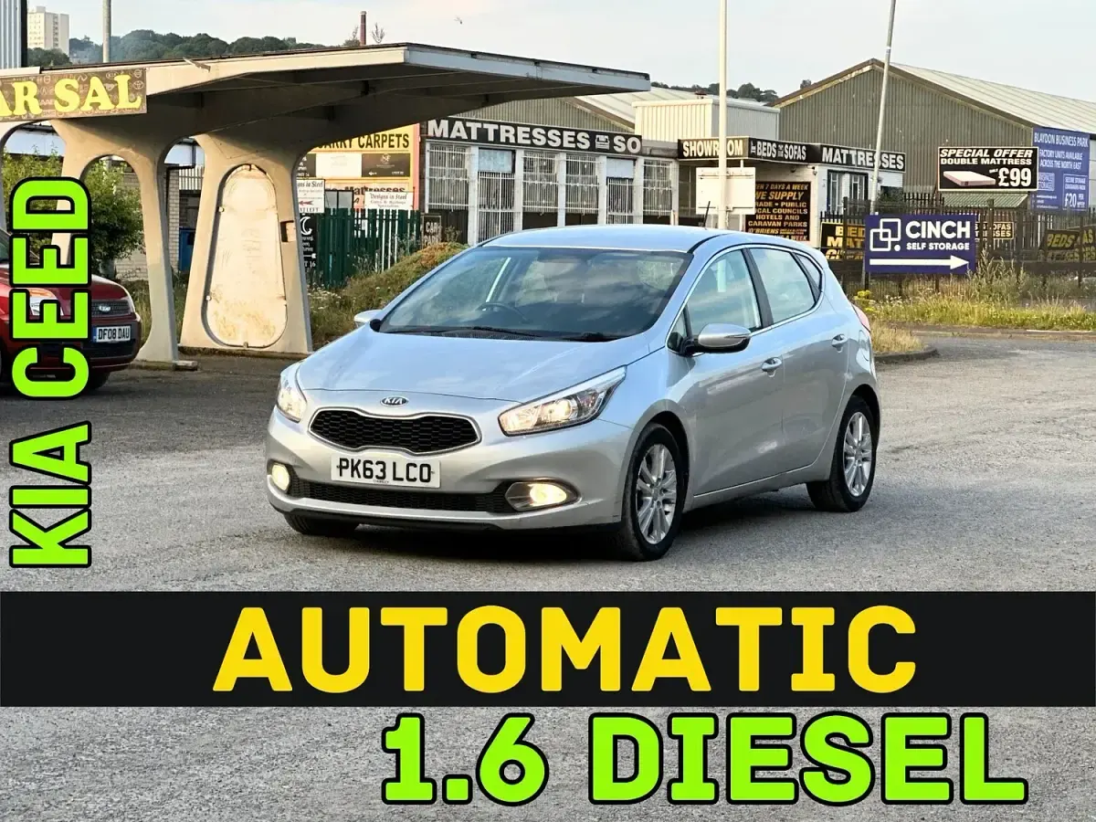 Used Kia Ceed 128 HP (94 kW) 2013 Silver Hatchback