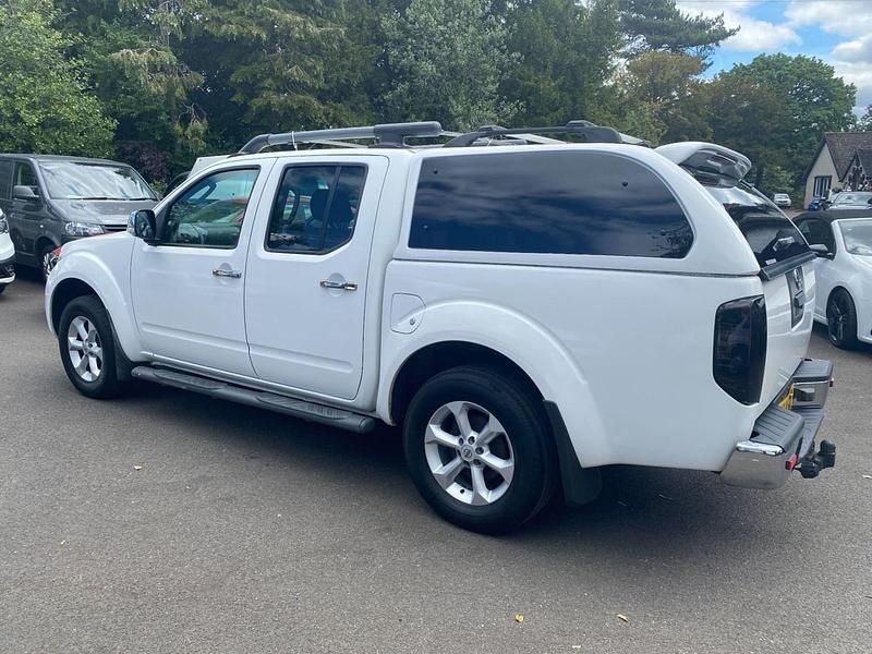 White Used 2014 Nissan Navara Tekna Pickup | £8,000 (Fair price) - Image 1/4
