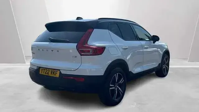 Used Volvo XC40 R-Design 161 HP (118 kW) 2022 SUV