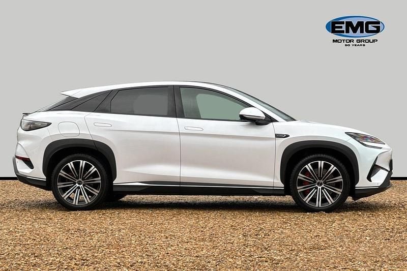 Used BYD Sealion 7 Design 389 kW (530 HP) 2025 White SUV