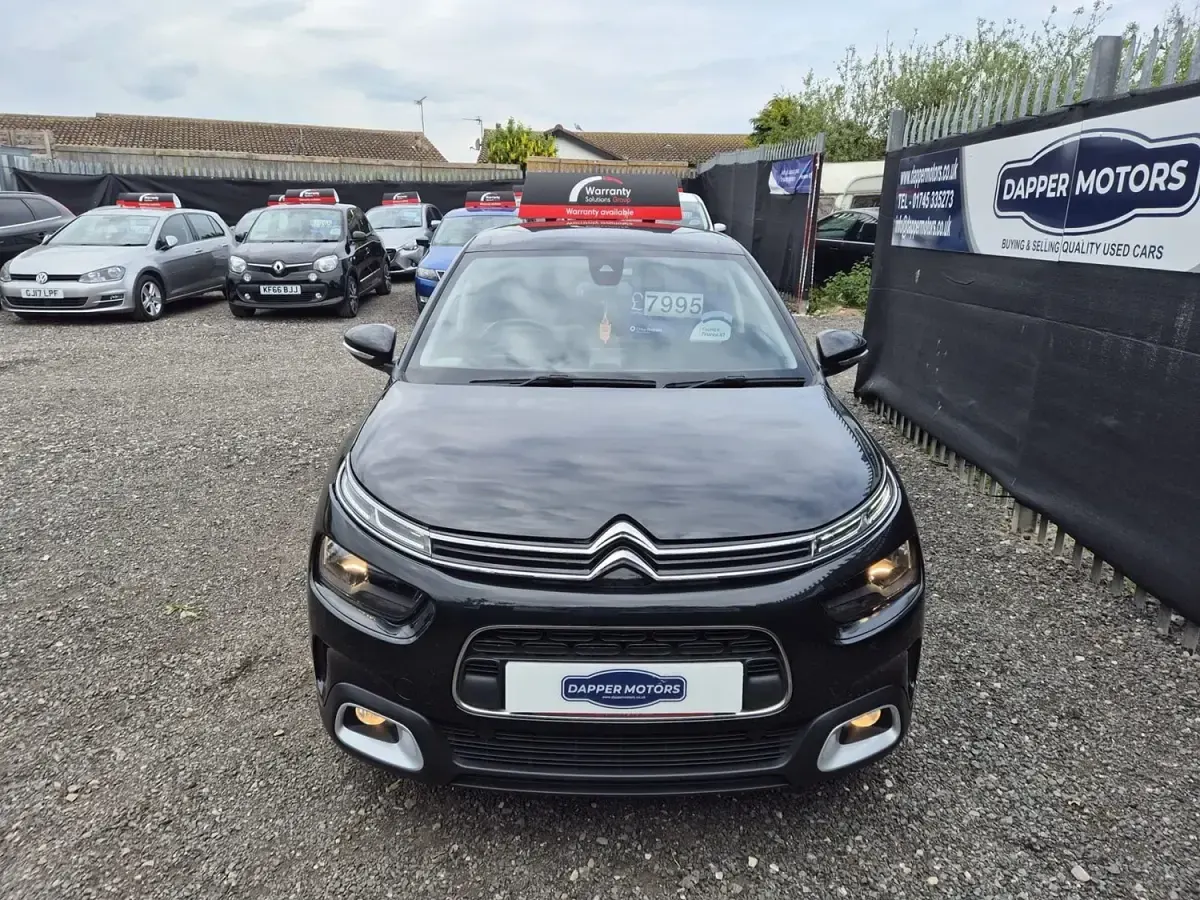 Używany Citroën C4 Cactus Flair 2019 Czarny Hatchback