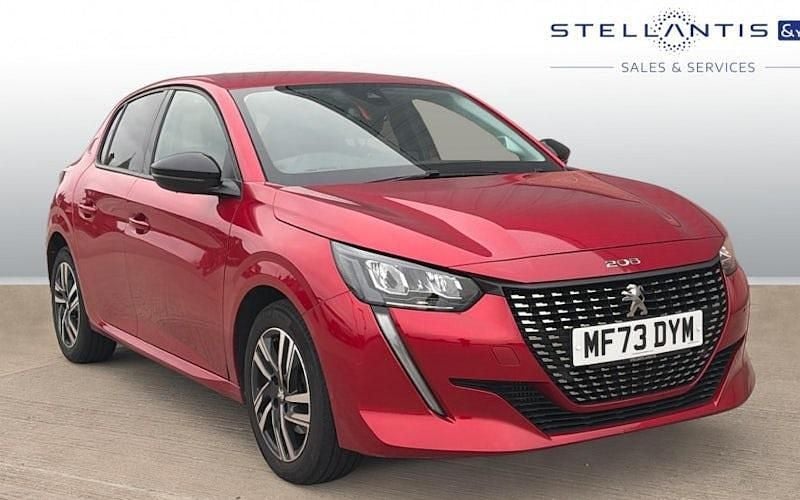 Used Peugeot 208 Allure+ 102 HP (75 kW) 2023 Red Hatchback