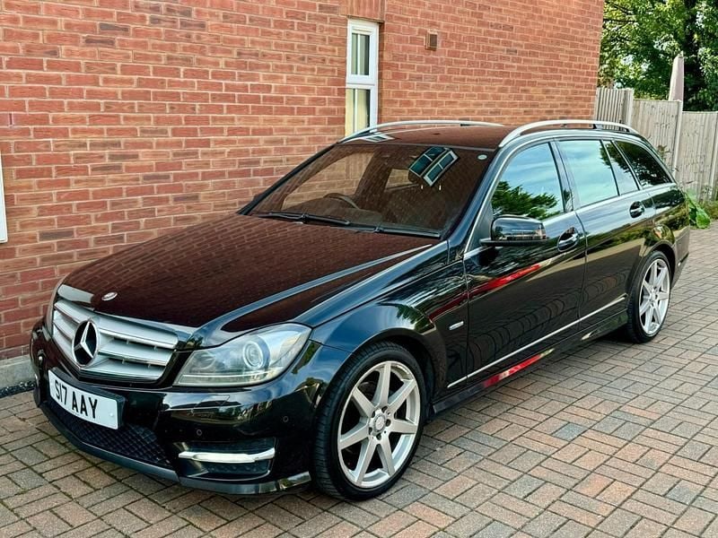 Begagnad Mercedes C250 Sport Edition 2011 Svart Kombi