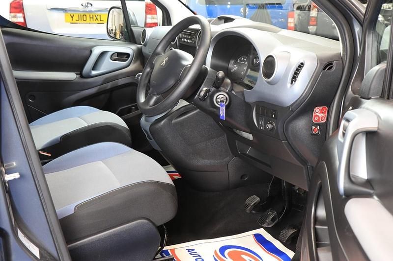 Used Peugeot Partner 2015 Grey MPV