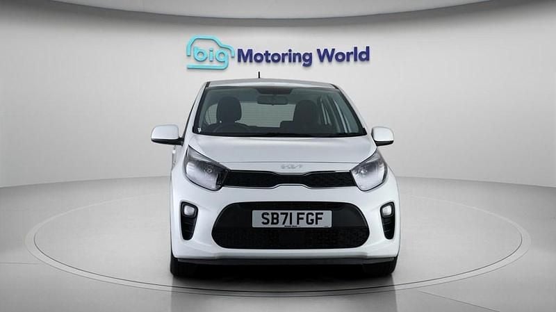 Second-hand Kia Picanto 66 CP (48 kW) 2022 Alb Hatchback