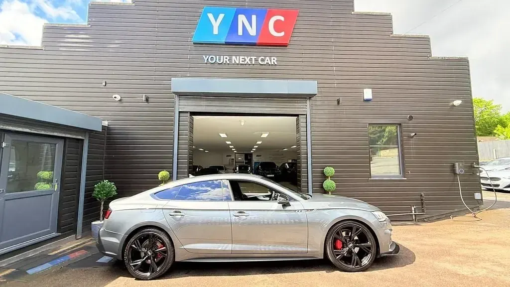 Usado Audi A5 Sportback S-Line 252 CV (185 kW) 2018 Gris Utilitario