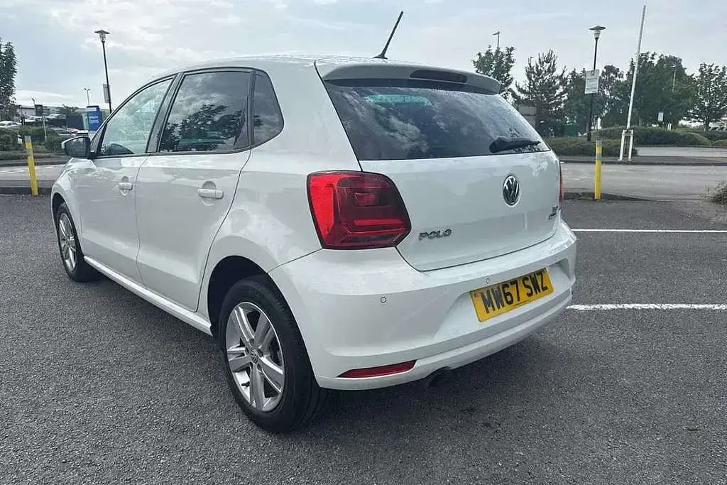 Used VW Polo Edition 88 HP (64 kW) 2017 White Hatchback