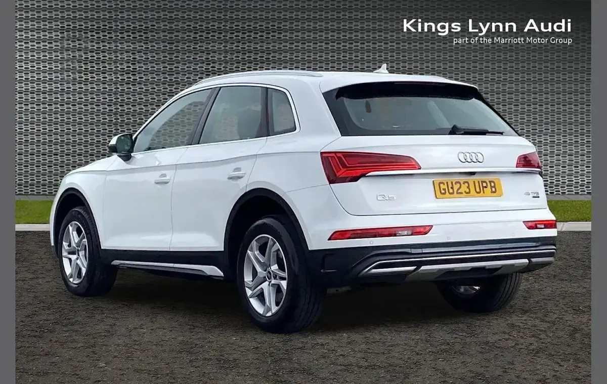 Used Audi Q5 Sport 261 HP (191 kW) 2023 White SUV