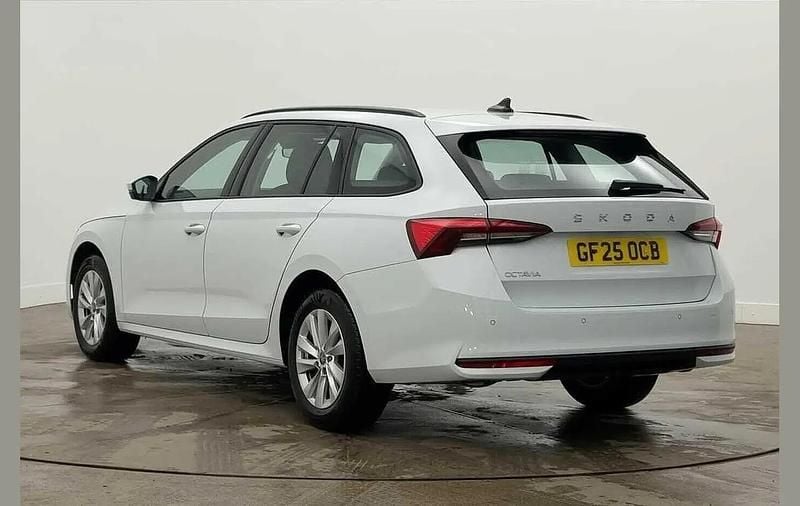Used Skoda Octavia SE Technology 113 HP (83 kW) 2025 Moon white metallic Estate