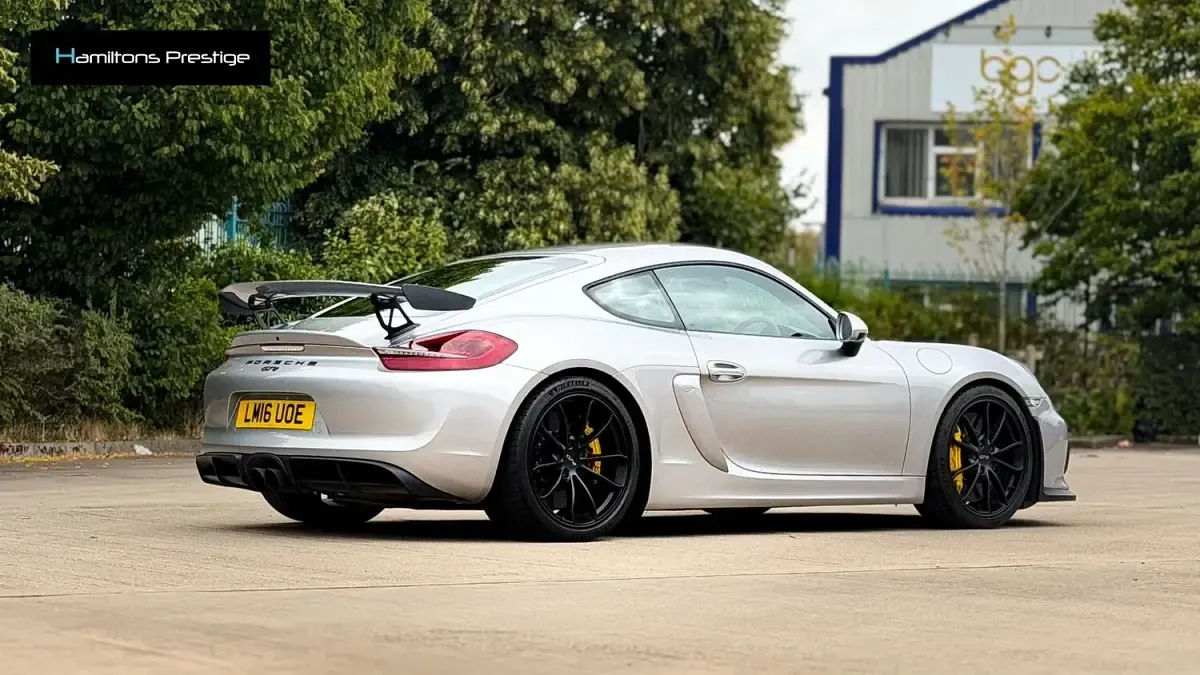Used Porsche Cayman GT4 385 HP (283 kW) 2016 Silver Coupe
