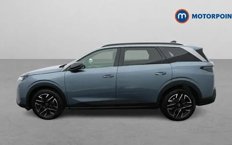 Used Peugeot 5008 Allure 136 HP (100 kW) 2025 Blue SUV