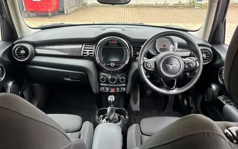 Used Mini Cooper S Classic 192 HP (141 kW) 2019 Grey Hatchback