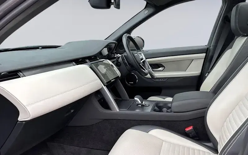 Used Land Rover Discovery Sport HSE Dynamic 204 HP (150 kW) 2024 Grey SUV