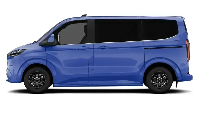Used Ford Tourneo Titanium 150 HP (110 kW) 2025 MPV