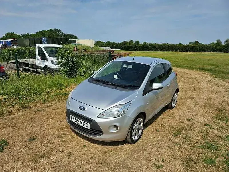 Used Ford Ka Zetec 69 HP (50 kW) 2010 Silver Hatchback