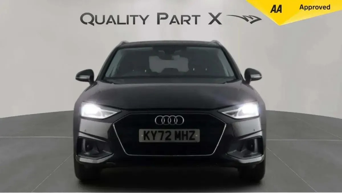 Używany Audi A4 Comfort 163 KM (119 kW) 2022 Czarny Kombi