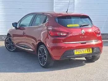 Used Renault Clio Iconic 90 HP (66 kW) 2019 Red Hatchback
