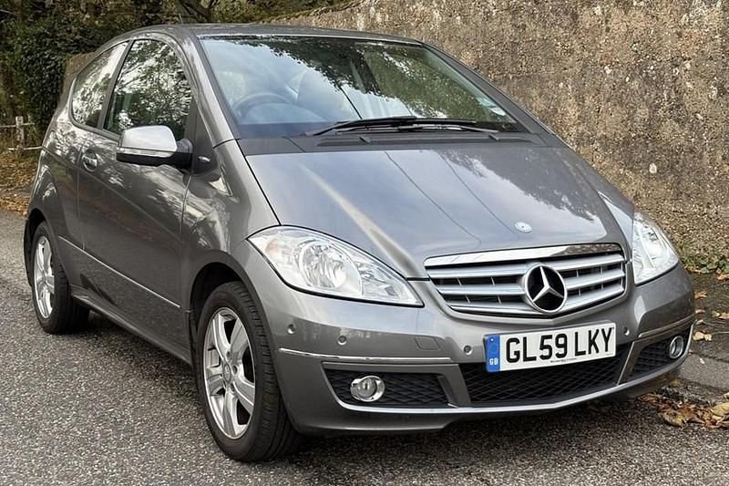 Grey Used 2009 Mercedes A160 Avantgarde Hatchback | £3,995 (Fair price) - Image 1/1