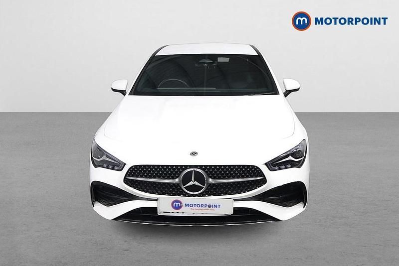 Used Mercedes CLA180 Executive 136 HP (100 kW) 2024 White Sedan