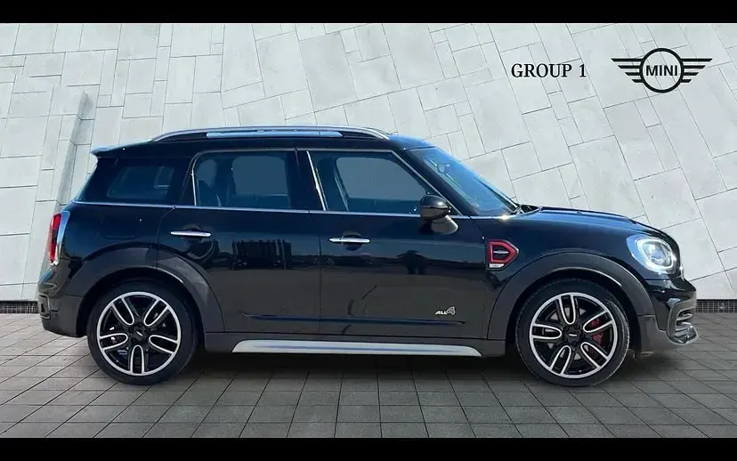 Used Mini John Cooper Works Countryman 228 HP (167 kW) 2018 Black SUV