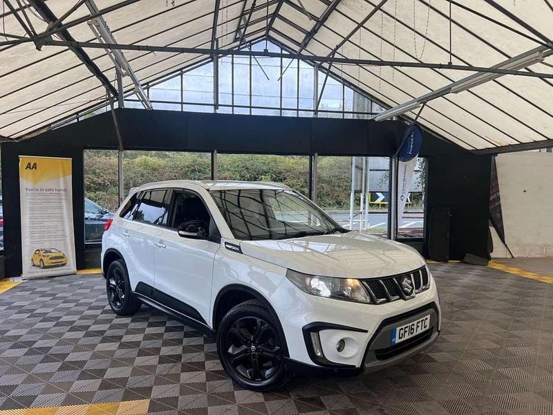 White Used 2016 Suzuki Vitara SUV | £7,995 (Good price) - Image 1/3