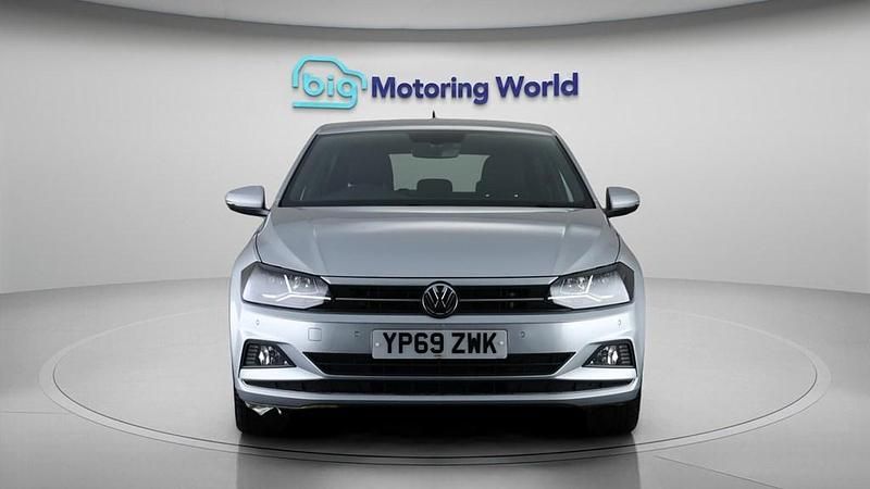 Used VW Polo SEL 115 HP (84 kW) 2019 Silver Hatchback
