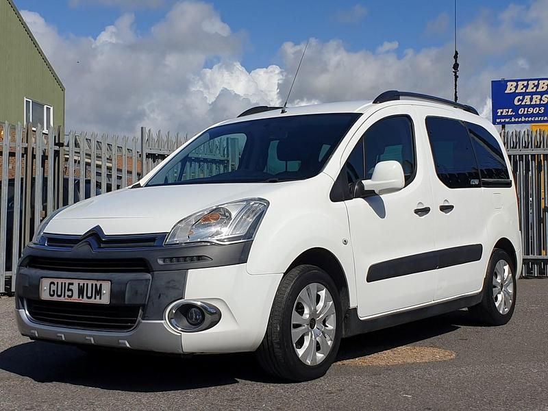 Used Citroën Berlingo XTR 90 HP (66 kW) 2015 White MPV