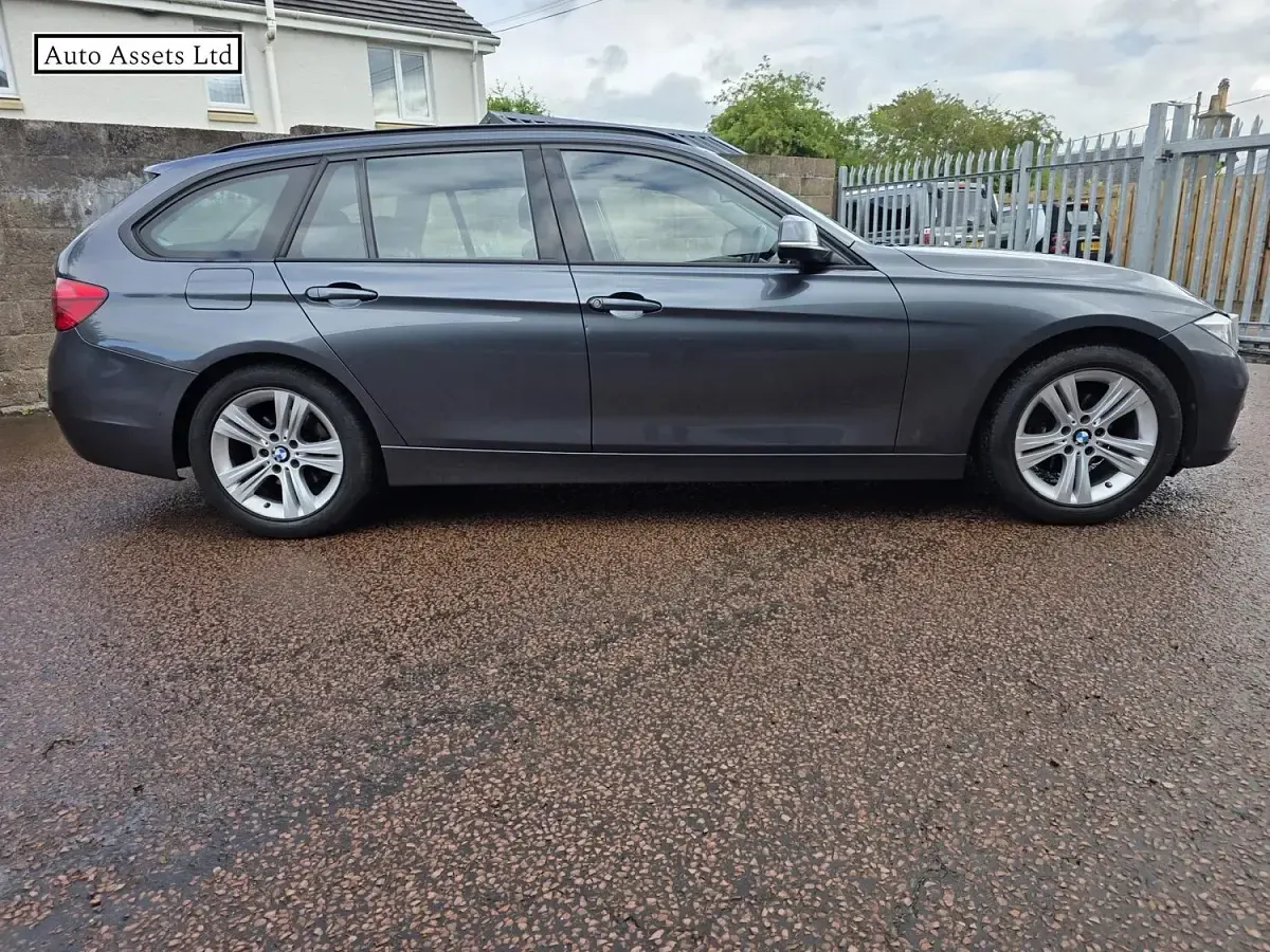 Used BMW 320 Sport Line 184 HP (135 kW) 2015 Grey Estate