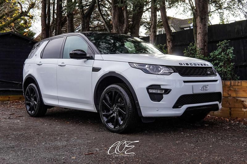 White Used 2019 Land Rover Discovery Sport HSE Luxury SUV | £17,990 (Fair price) - Image 1/3