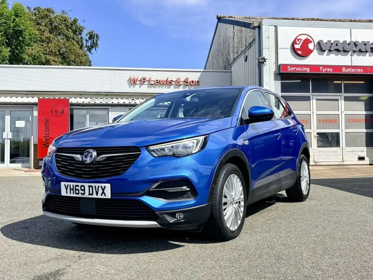 Used Vauxhall Grandland X S 128 HP (94 kW) 2019 Blue SUV