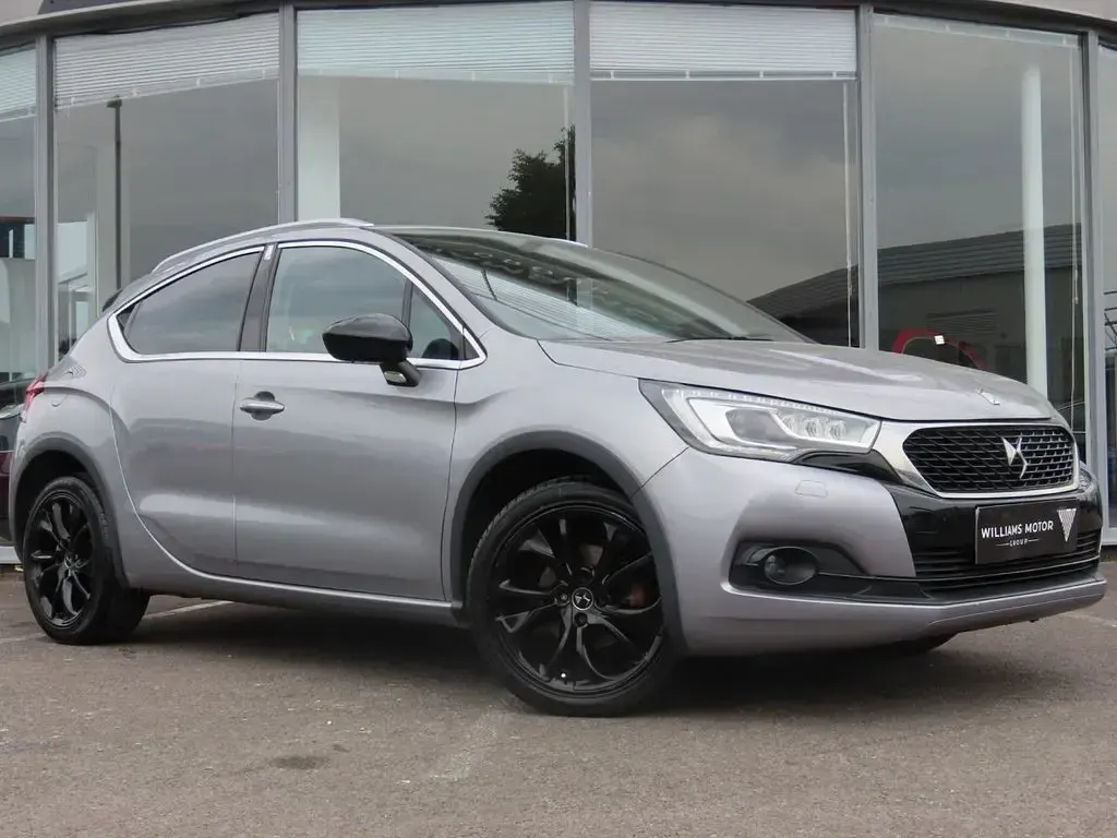 Used DS Automobiles DS4 120 HP (88 kW) 2017 Grey Hatchback
