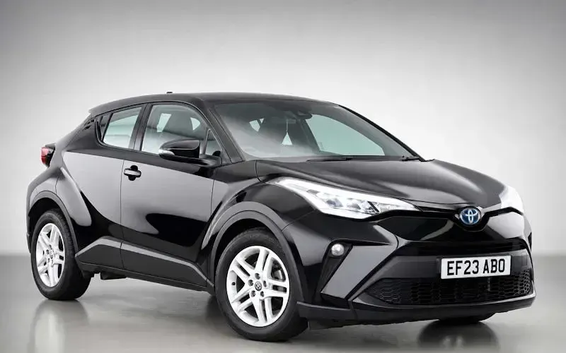 Used Toyota C-HR 122 HP (89 kW) 2023 SUV