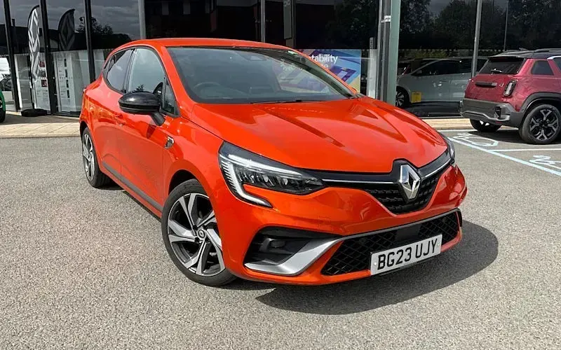Used Renault Clio RS Line 90 HP (66 kW) 2023 Hatchback