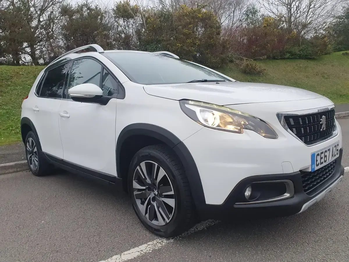 Używany Peugeot 2008 Allure 2017 Biały SUV
