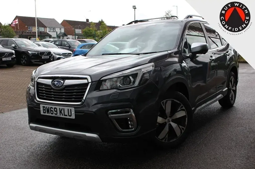 Used Subaru Forester Premium 150 HP (110 kW) 2019 Grey SUV