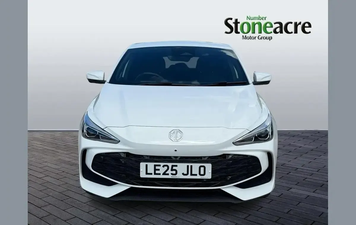 Used MG MG3 Trophy 194 HP (142 kW) 2025 White Hatchback