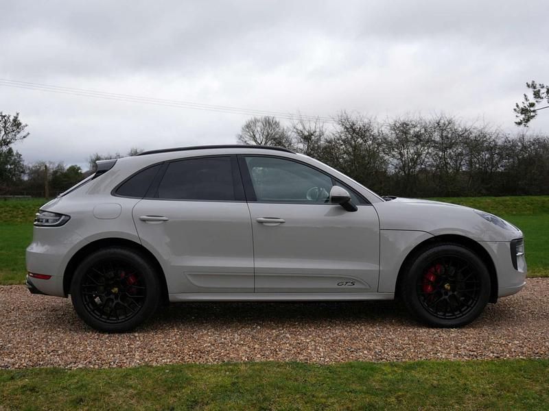 Used Porsche Macan 380 HP (279 kW) 2020 Grey SUV
