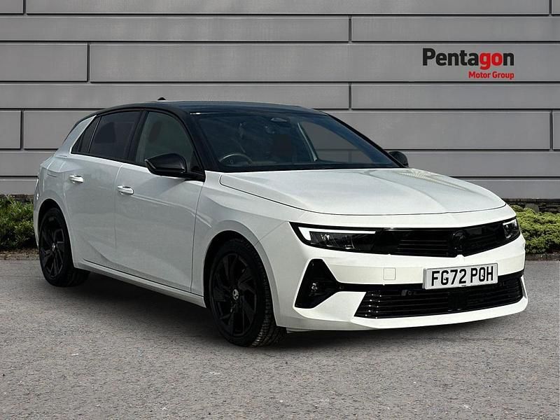 White Used 2022 Vauxhall Astra GS Line Hatchback | £15,754 (Fair price) - Image 1/4