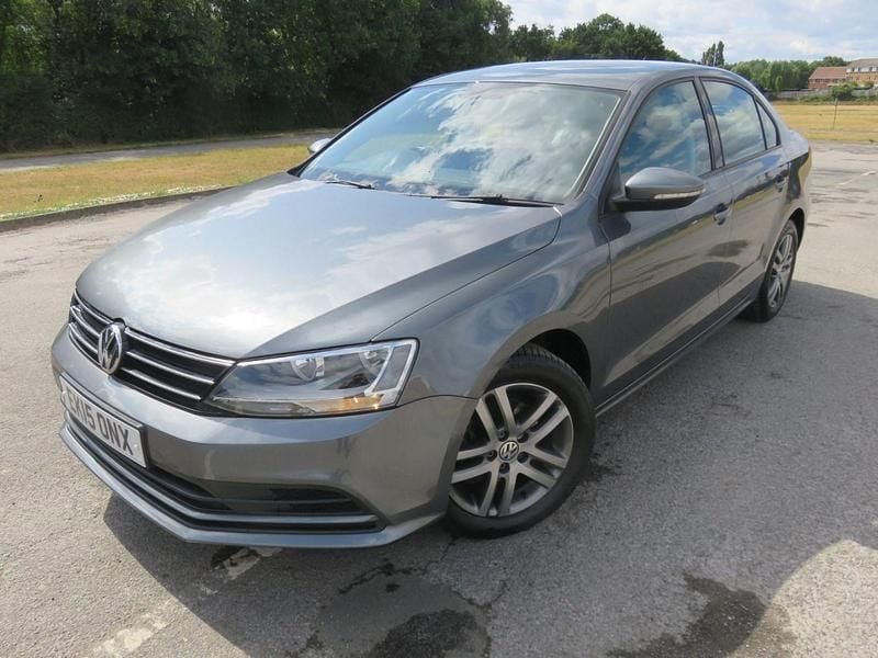 Grey Used 2015 VW Jetta SE Sedan | £7,490 (A bit pricey) - Image 1/4