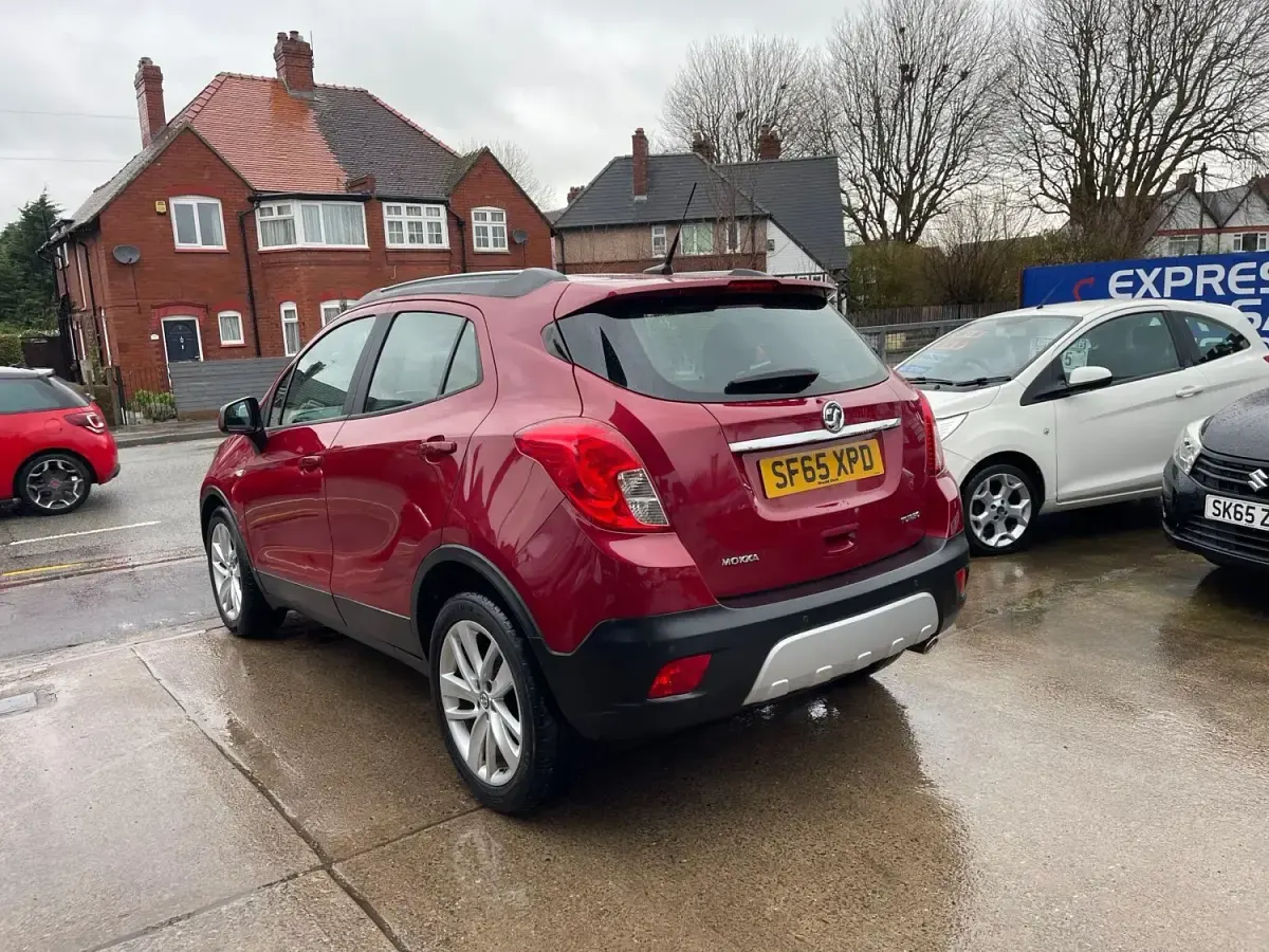 Używany Vauxhall Mokka 140 KM (102 kW) 2015 Czerwony SUV
