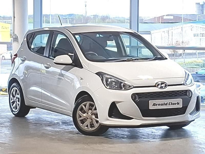 Usado Hyundai i10 SE 66 HP (48 kW) 2017 Branco Citadino